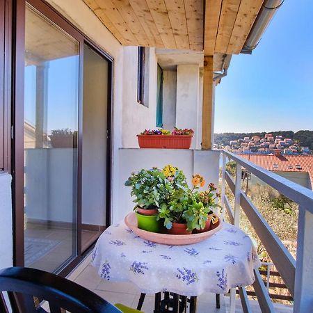 Apartments Mirella Мали-Лошинь Экстерьер фото