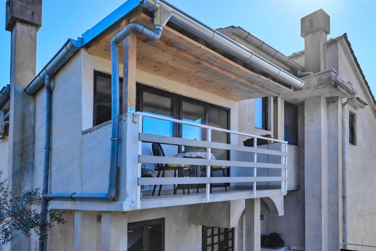 Apartments Mirella Мали-Лошинь Экстерьер фото