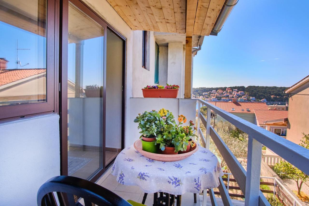Apartments Mirella Мали-Лошинь Экстерьер фото