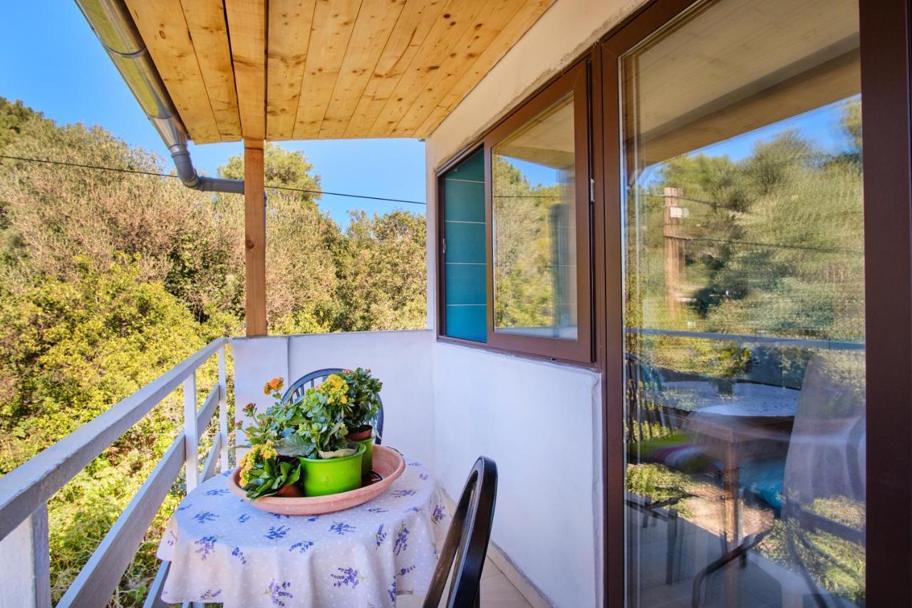 Apartments Mirella Мали-Лошинь Экстерьер фото