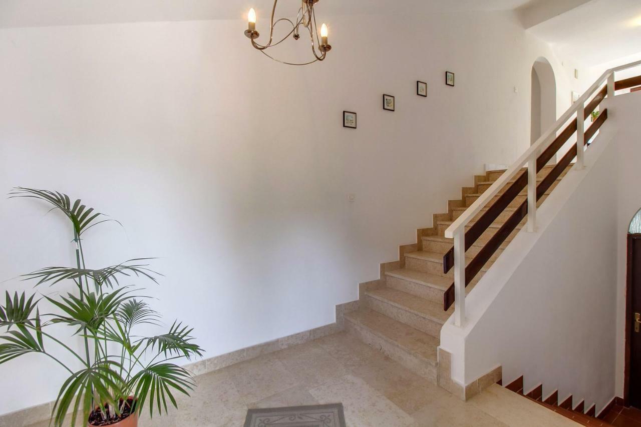 Apartments Mirella Мали-Лошинь Экстерьер фото